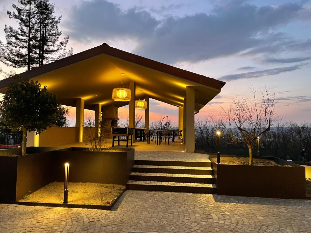 Agriturismo Speziale Wine Resort Verduno Exterior foto
